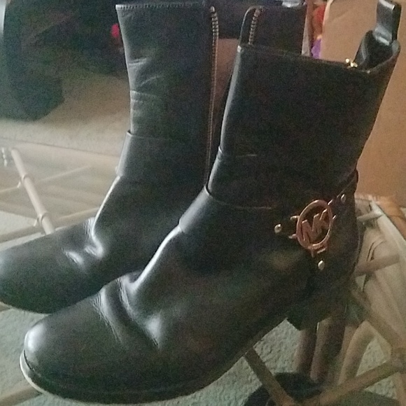 Boots - Picture 1 of 2